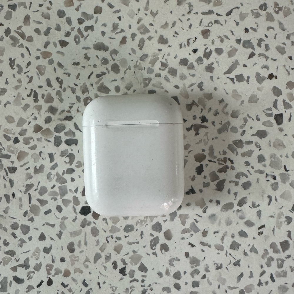Apple airpods